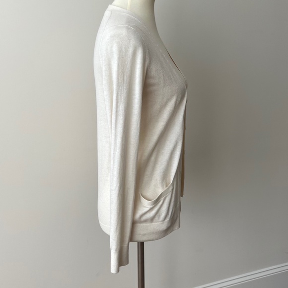 Ann Taylor White/Cream Long Sleeve Cardigan Sweater w/ Buttons & Pockets Size XS - Picture 5 of 11